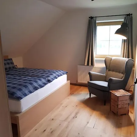 Luki Apartment *